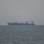 dunya-rahat-nefes-aldi-hurmuz-bogazindan-ilk-gemiler-pes-pese-gecti-V5YeLiyT